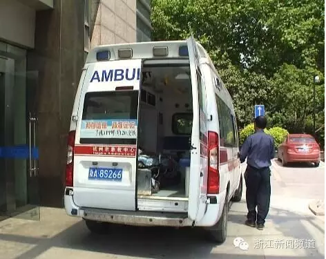 五一假期，杭州一工地的起重機吊機倒塌，造成1人重傷，3人輕傷